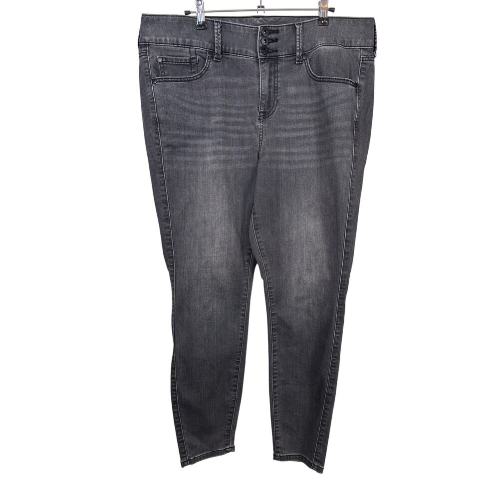 Torrid Super Soft Skinny Jegging Jeans Womens 16R Gray High Rise Faded Wash